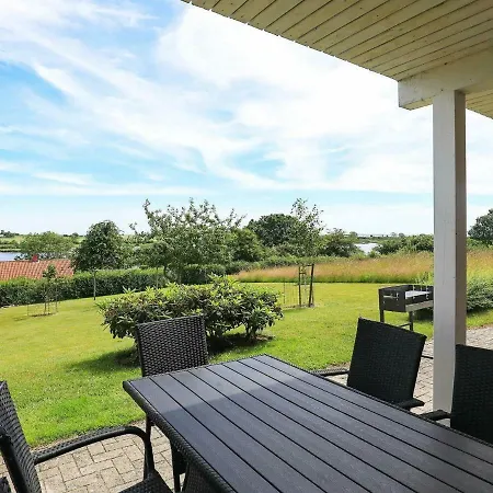Holiday Xiv Vakantiehuis